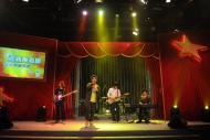 人氣樂隊 RubberBand 首度以 Live Band 公開演繹《證義搜查線》主題曲助慶。