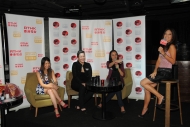 主持郭錦恩與三位嘉賓：（左起）Sara Tang、林竹筠醫生及Lisa S.暢談女人經，鼓勵女性開懷面對外內在的需要。