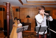 兩位曾參與第四台活動「Yes! I Can 音樂廳」的唐心媛（左）及何卓彥（右），獲邀請為嘉賓表演，音樂造詣相當好。