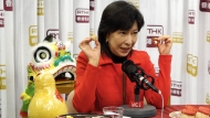 蔣麗芸議員選了笑口棗和利是糖，寓意「家和萬事興」，寄語政界中人若能如笑口棗，一切都必定能夠順利。