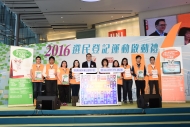 選舉管理委員會主席馮驊法官（左五）及副廣播處長（節目）廖麗怡（左六）主持啟動儀式。