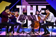 大會請來香港演藝學院駐院畢業生組成的「告士打道弦樂四重奏」即席表演，以緩和參賽者緊張的心情。